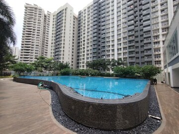 Bathroom in 1 BHK Apartment at LnT Veridian, Powai – for Rent