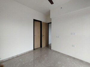 Room in 1 BHK Apartment at LnT Veridian, Powai – for Rent