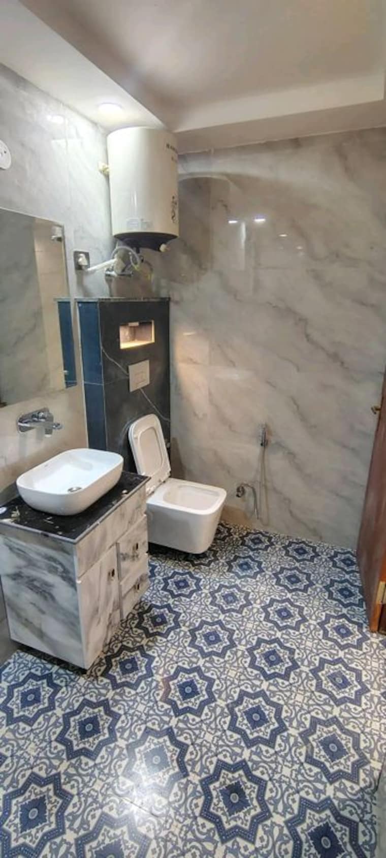Bathroom, palm-residency-chhatarpur 3 Bedroom 1300 Sq.Ft. Builder Floor In Chattarpur Delhi 10117245
