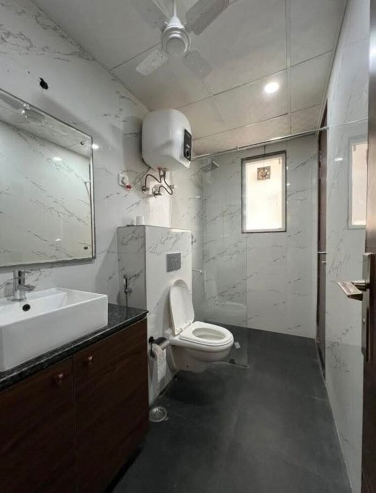 Bathroom, sector 21 1 Bedroom 785 Sq.Ft. Apartment In Sector 21 Gurgaon 10117259