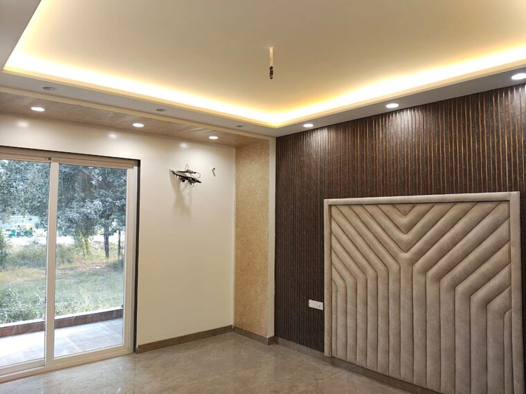 Room, sector 84 4 Bedroom 446 Sq.Yd. Builder Floor In Sector 84 Faridabad 10107995