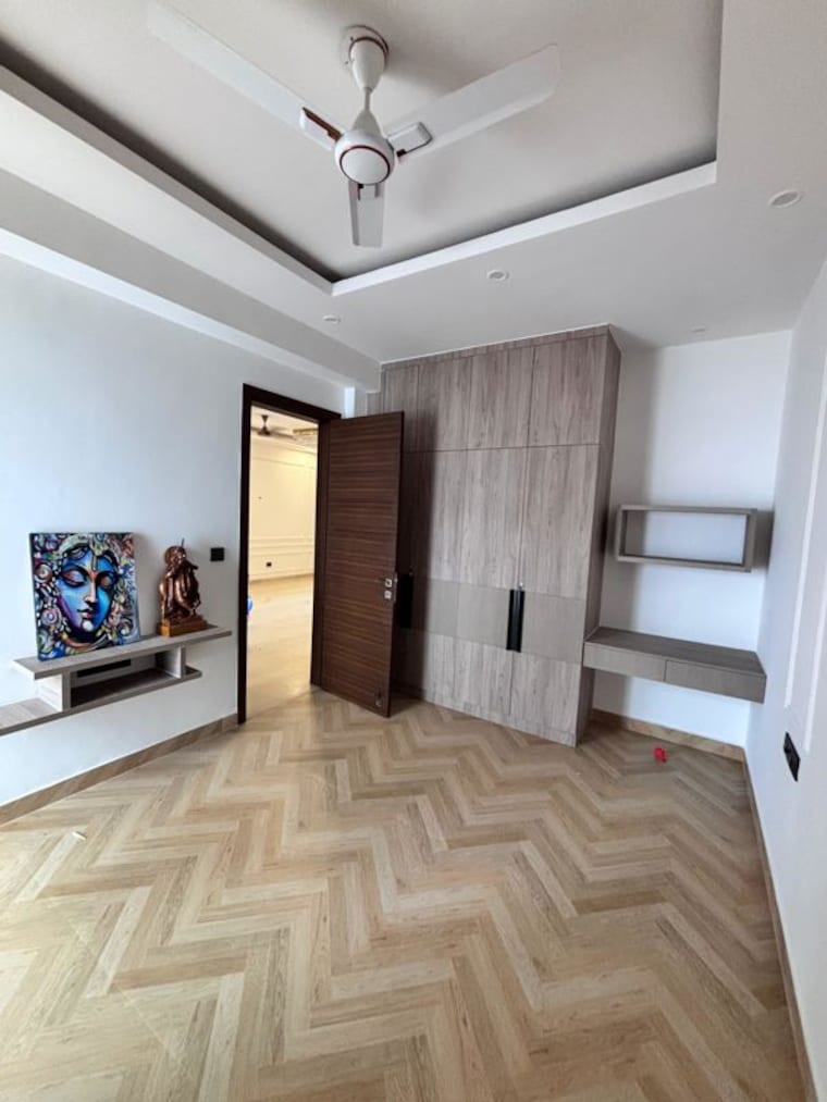 Bedroom, raj-one-good-earth 3 Bedroom 1620 Sq.Ft. Builder Floor In Sector 71 Gurgaon 10117355
