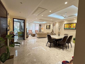 Parking in 2 BHK Apartment at Sector 21 – for Rent