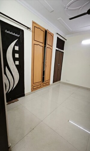 Building Lobby in 3 BHK Apartment at Sector 6 Dwarka – for Rent