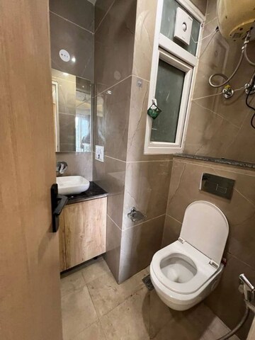 Bathroom in 1 BHK Apartment at Neb Sarai – for Rent