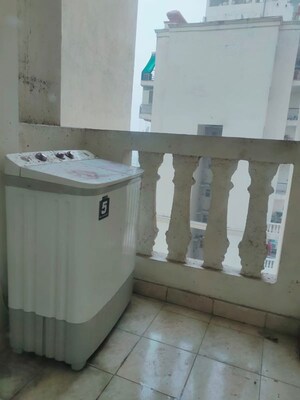 Kitchen in 3.5 BHK Apartment at Ansal Royal Heritage, Sector 70 – for Rent