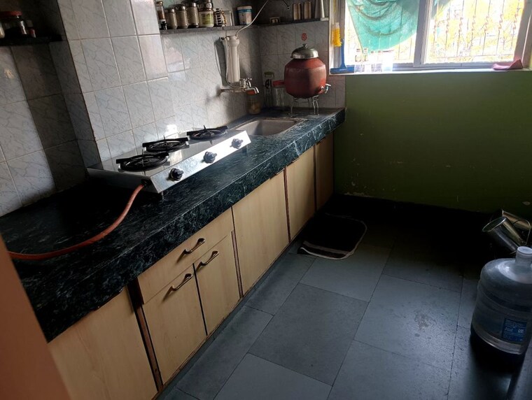 Kitchen, shyamal 3 Bedroom 150 Sq.Yd. Apartment In Shyamal Ahmedabad 10117324