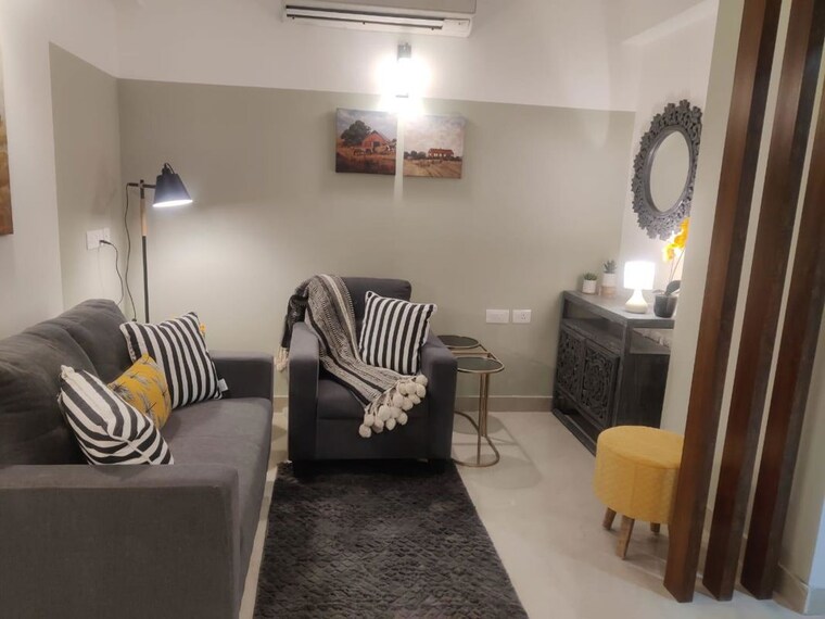 Master Bedroom, sethi-max-royal 3 Bedroom 1250 Sq.Ft. Apartment In Sector 76 Noida 10117563
