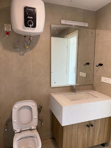 Bathroom in 3 BHK Apartment at M3M Heights, Sector 65 – for Rent