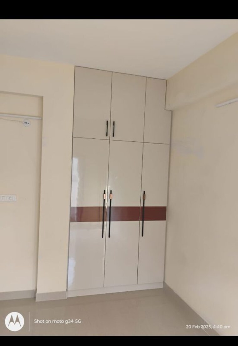 Room, sector 14 dwarka 2 Bedroom 1500 Sq.Ft. Apartment In Sector 14 Dwarka Delhi 10117621