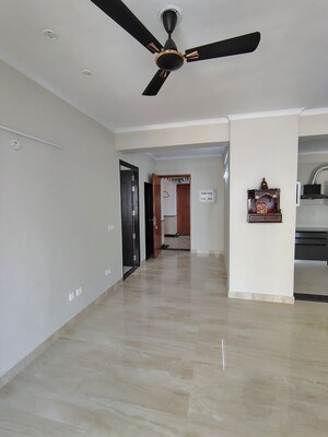 Room in 3 BHK Apartment at Eiffel Vivassa Estate, Bagiamau – for Rent