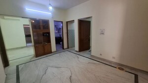 Room in 3 BHK Apartment at Jasola – for Rent