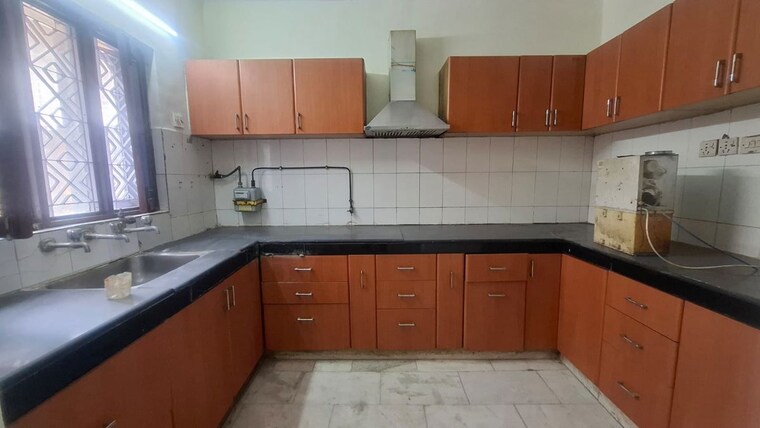 Kitchen, jasola 3 Bedroom 2500 Sq.Ft. Apartment In Jasola Delhi 10097897