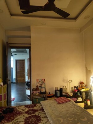 Room in 3 BHK Builder Floor at Maya Homes, Indrapuram – for Rent