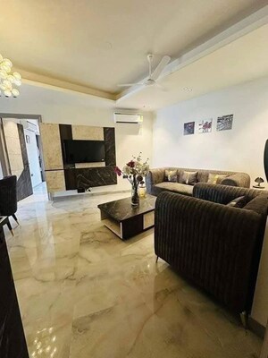 Master Bedroom in 3 BHK Apartment at Sector 21 – for Rent