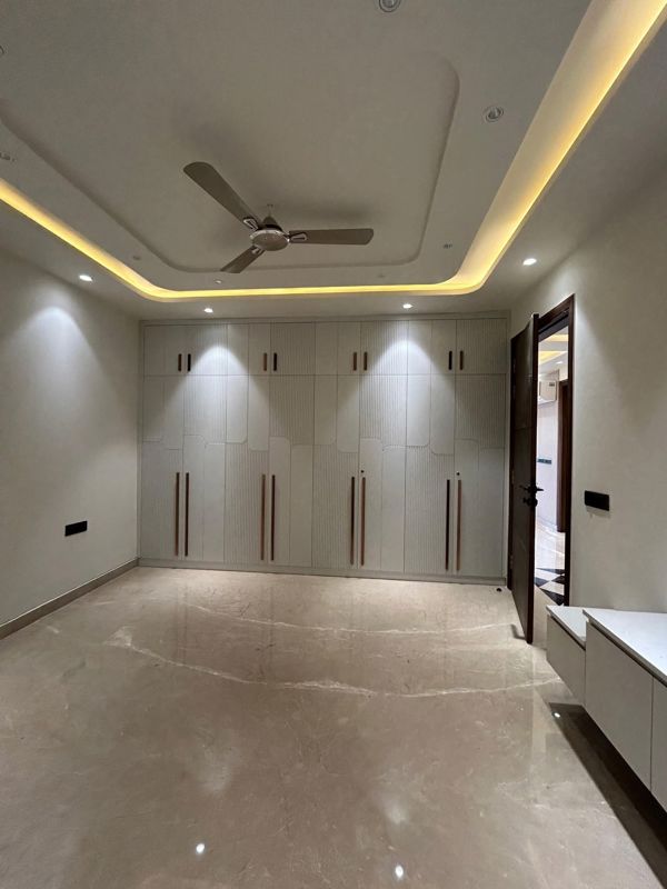 4 BHK + Pooja Room Apartment For Rent in Sector 22