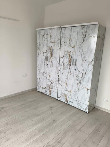 Room in 3 BHK Apartment at Shapoorji Pallonji Joyville Gurgaon, Sector 102 – for Rent