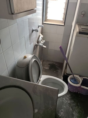 Bathroom in 1 BHK Apartment at Poornima Apartments, Colaba – for Sale