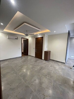 Room in 1 BHK Apartment at Sector 22 – for Rent