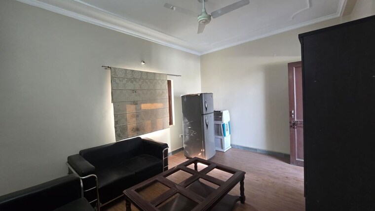 Living Room, sushant lok iii 2 Bedroom 960 Sq.Ft. Builder Floor In Sushant Lok Iii Gurgaon 10118590