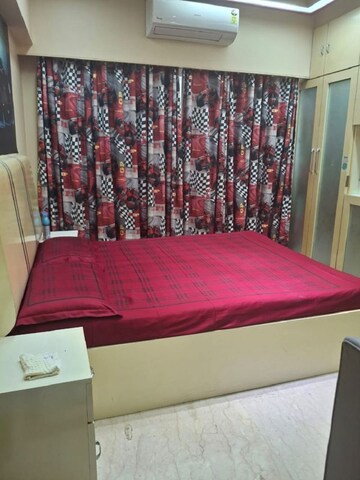 Bedroom in 3 BHK Apartment at Khar West – for Rent