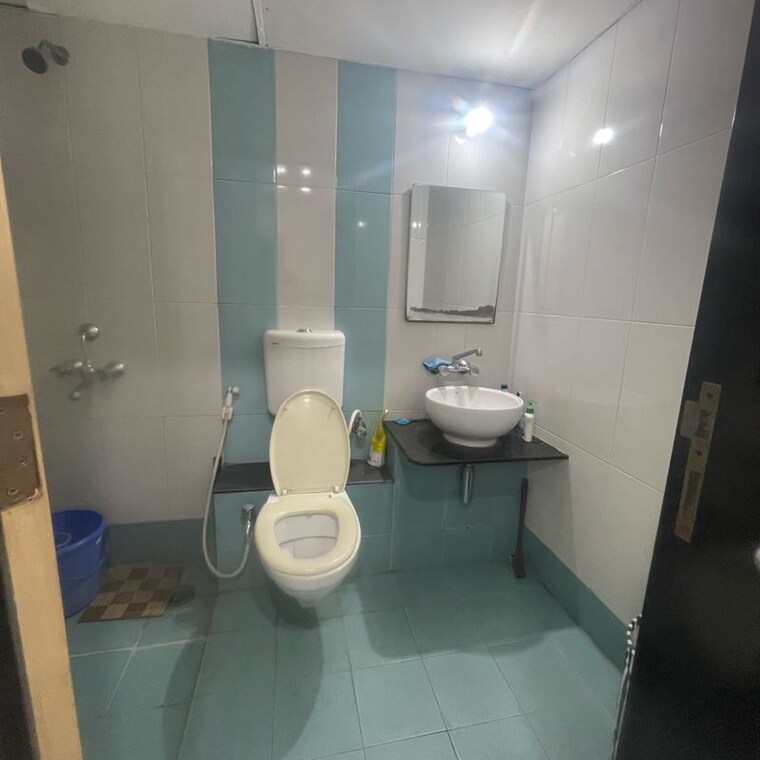 Bathroom, ambegaon budruk 3 Bedroom 1375 Sq.Ft. Apartment In Ambegaon Budruk Pune 10118634