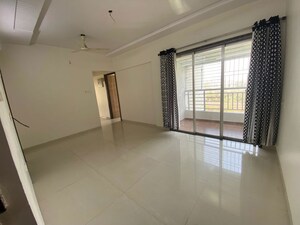 Room in 2 BHK Apartment at Seawoods Sector 50 – for Rent