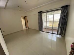Room in 2 BHK Apartment at Seawoods Sector 50 – for Rent