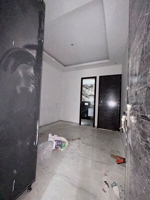 Room in 2 BHK Apartment at KharaR-Banur Road – for Rent