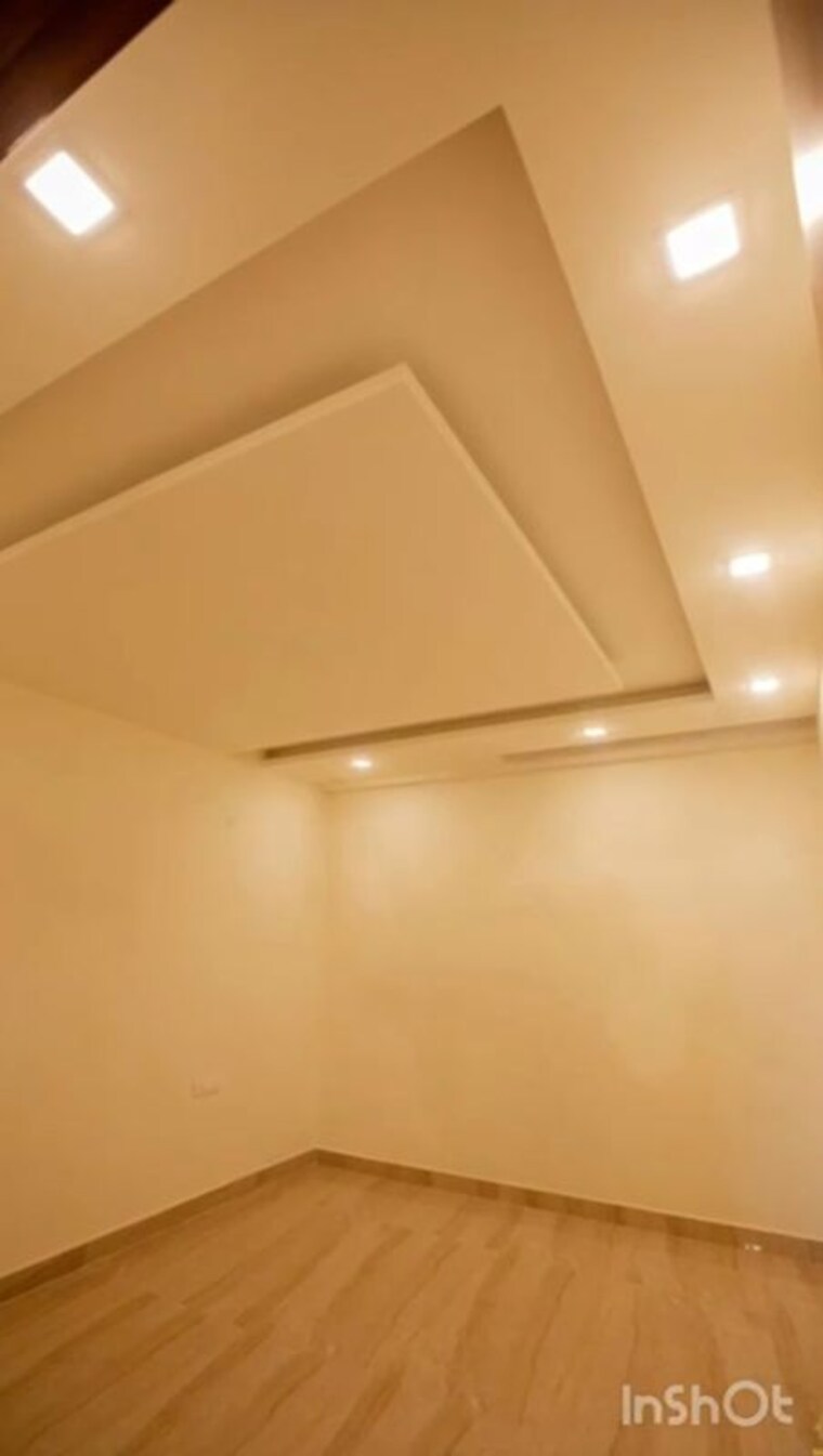 Room, puri-pratham 3 Bedroom 1390 Sq.Ft. Apartment In Sector 84 Faridabad 9442671