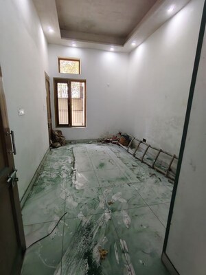 Room in 3 BHK Builder Floor at Buddhi Vihar – for Rent