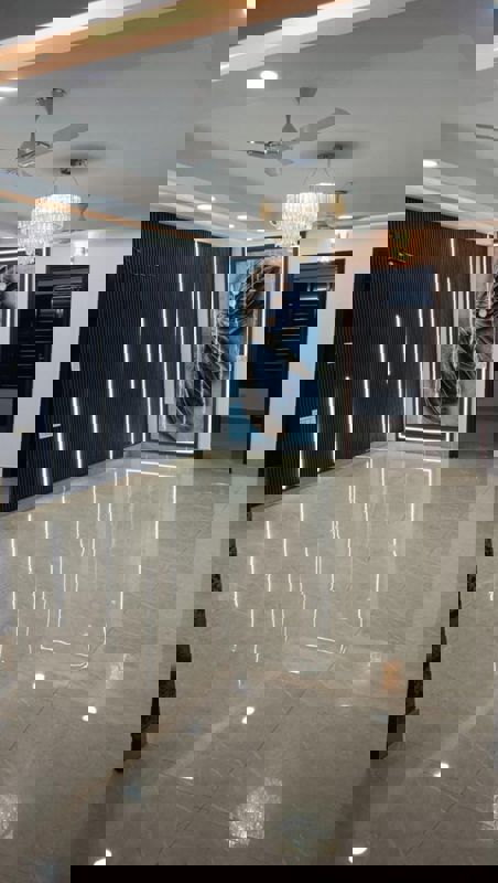 3 BHK + Extra Room 2650 Sq.Ft. Builder Floor in Sushant Lok 3