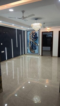 3 BHK + Extra Room Builder Floor For Sale in Sushant Lok 3