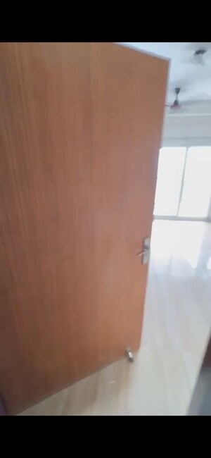 Furnished Amenities in 2 BHK Apartment at Sector 16 Greater Noida – for Rent