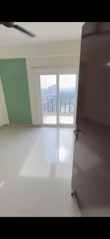 2 BHK Apartment For Rent in Sector 16 Greater Noida