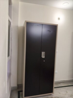 Room in 3 BHK Independent House at Sector 71 – for Rent