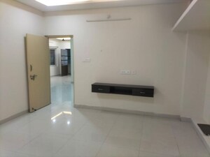 Room in 2 BHK Apartment at Banjara Hills – for Rent