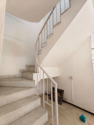 Staircase in 3.5 BHK Apartment at Vasant Kunj – for Rent