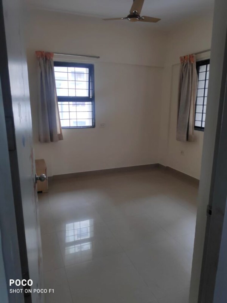 Room, magarpatta city 2 Bedroom 950 Sq.Ft. Apartment In Magarpatta City Pune 10118800