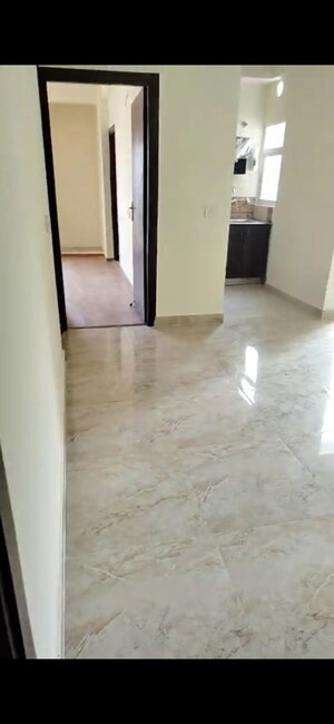 Room in 2 BHK Apartment at Sector 16b Greater Noida – for Sale