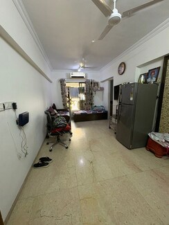 1.5 BHK Apartment For Rent in Luv Kush Tower