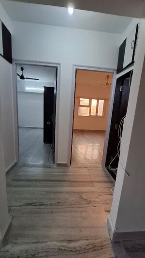  2 BHK Apartment at Kandivali West – for Rent