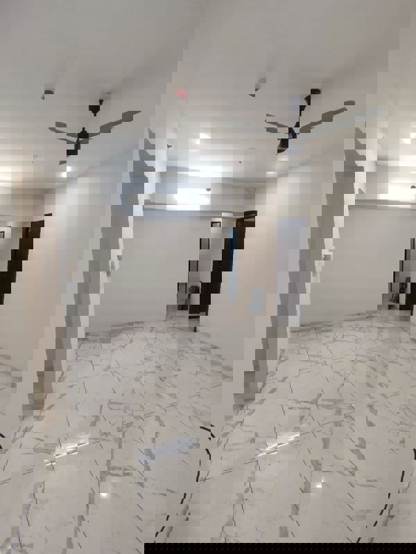 3 BHK 1000 Sq.Ft. Apartment in Rahul Downtown