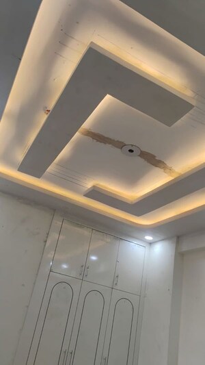 Furnished Amenities in 3 BHK Apartment at Sector 16b Greater Noida – for Rent