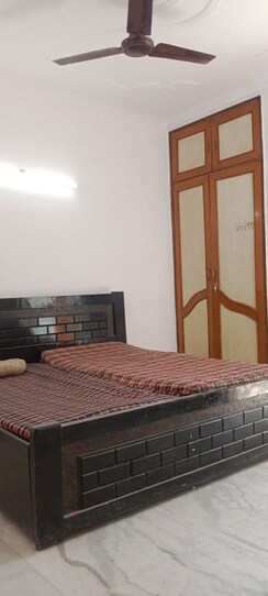 2 BHK Builder Floor For Rent in Neb Sarai