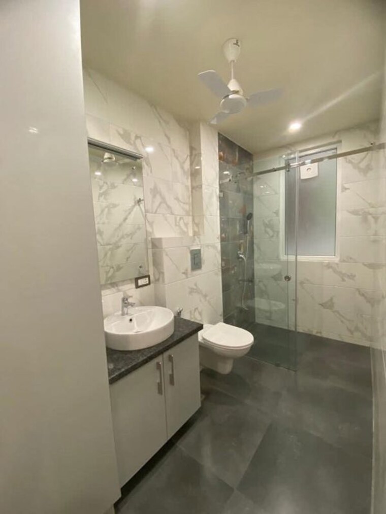 Bathroom, sector 22 3 Bedroom 1745 Sq.Ft. Apartment In Sector 22 Gurgaon 10118982