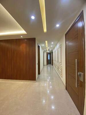 Room in 3 BHK Apartment at Sector 22 – for Rent