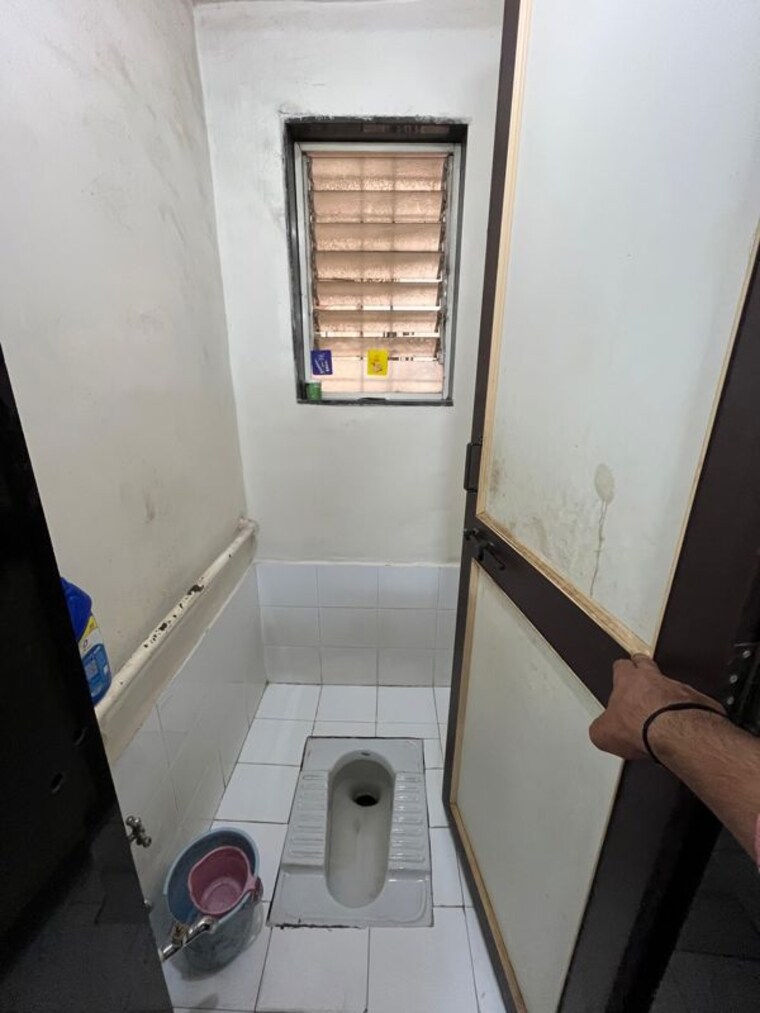 Bathroom, mahalaxmi-nagar-chs 1 Bedroom 521 Sq.Ft. Apartment In Warje Pune 10118974