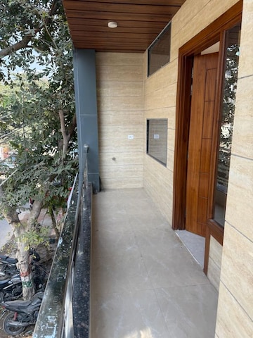 Balcony in 2 BHK Builder Floor at Lajpat Nagar ii – for Rent