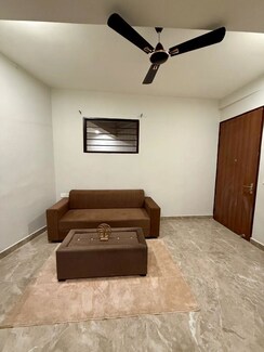 1 BHK Builder Floor For Rent in Sector 51